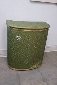 clothing hamper