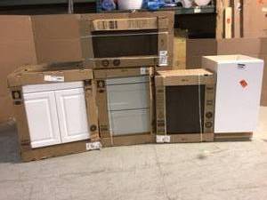 lot 38 image: Lot of Assorted Kitchen Cabinets Customer Returns See Pictures