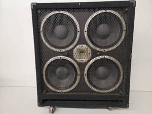 Working Behringer ULTRABASS BB410 - 1200-watt Bass Cabinet