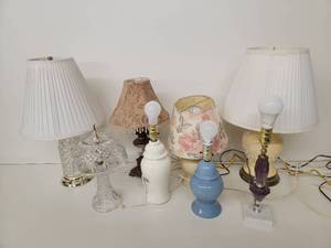 8 Beautiful Lamps 5 wshades 3 without all Working