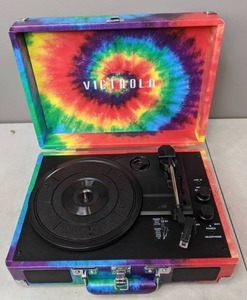 lot 62 image: Victrola Journey Bluetooth Suitcase Record Player with 3-Speed Turntable - N