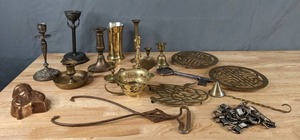 lot 251 image: Brass & Copper Collection Vintage Ice Tongs, Candle Holders, Trivets, & More - X