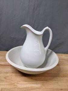 lot 199 image: Antique Royal Ironstone China Pitcher and Matching Bowl - X