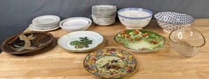 lot 269 image: Lot of Vintage and Antique Plates and Bowls - X