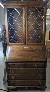 lot 287 image: Gorgeous Ethan Allen Secretary Desk and Cabinet - X
