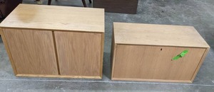 lot 298 image: Lot of Two Light Colored Wall Mounted Cabinets - N