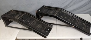 lot 327 image: Pair of Petersen Automotive Co. Auto Ramps - N