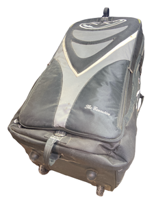 lot 57 image: NXE Paintball Gear Bags