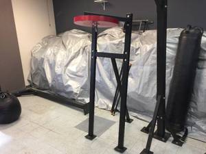 9 Round Speed Bag Rack