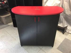 47 x 23 x 40 12 Kiosk