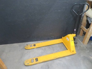 PALLET JACK
