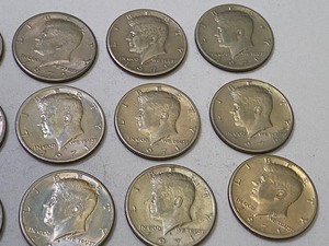 (14) 1971 Kennedy Half Dollar Coins