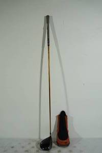 lot 18 image: Orlimar Ti440 10.5 Driver Golf Club with Cover