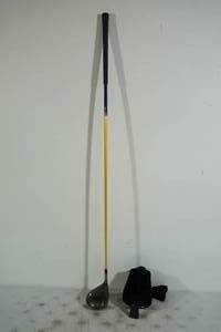 lot 19 image: Titleist 975J Pro Titanium 7.5 Driver Golf Club