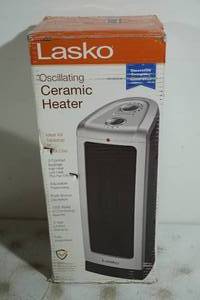 lot 174 image: Lasko Oscillating Ceramic Tower Heater