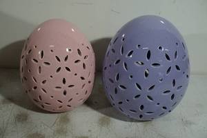 lot 137 image: Egg LED Lights