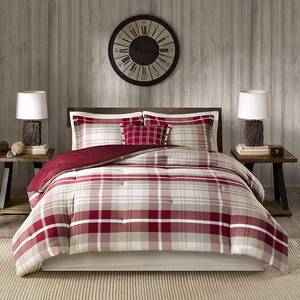 lot 16 image: Woolrich Sheridan Oversized Cotton Comforter Set, TanRed, Queen