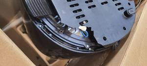 lot 85 image: BELLA Electric Hot Air Fryer