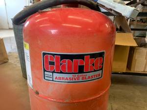 clarke 10 gallon sand blaster