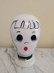 Ceramic Head with Necklace