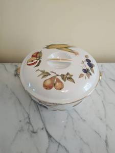 Royal Worchester Casserole Dish
