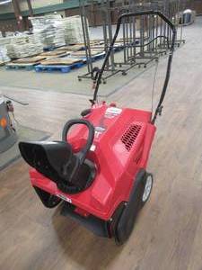 lot 824 image: Troy-Bilt Troy-Bilt Squall 210 123cc 21-in Single-Stage Pull Start Gas Snow Blower - Blows Smoke, and Overheats.  For PartsRestore.