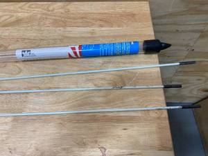 lot 97 image: IDEAL 15-ft Fiberglass Glow In The Dark Fish Pole