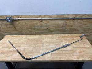 lot 100 image: COBRA 12-in x 3-ft Music Wire Toilet Auger