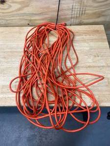 lot 128 image: 16 Gauge Extension Cord