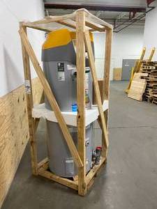 lot 25A image: AO SMITH 100 Gallon - 250,000 BTU Cyclone Mxi Commercial Gas Water Heater (Retail for over 12K)