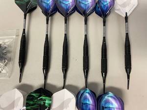 lot 7 image: Lot of Weighted League Darts