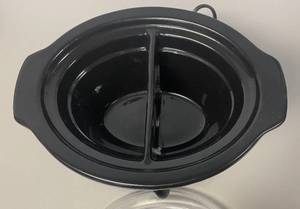 lot 12 image: Parini Small Crock Pot Slow Cooker.
