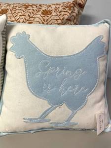 lot 38 image: Lot of 3 Throw Pillows Easter Chicken