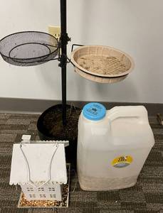 lot 24 image: Bird Feeder Tower with Extra Feeder and Seed