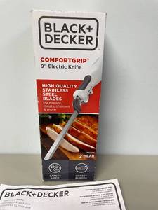lot 8 image: Black & Decker Electric Carving Kitchen Knife