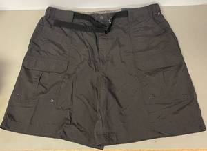 lot 83 image: Croft & Barrow Mens Nylon Cargo Shorts Size 42