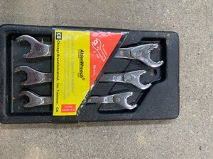 tools sockets and wrenches