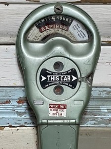 lot 19 image: Vintage Meter