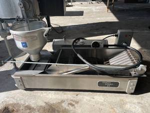 lot 526 image: Belshaw Bros Donut Robot 42 Commercial NSF Stainless Steel Donut Machine