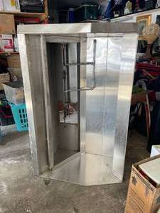 lot 531 image: Commercial Kitchen Fire Suppression System - Fan Hood, Captive-Aire Power Ventilator DDU-16Q, Ansul R-102 Wet Chemical Fire Suppression System