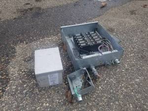 lot 558 image: Electrical Box