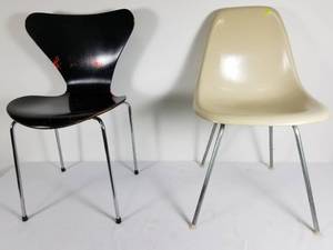 lot 105 image: Chairs 2 Pcs