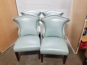 lot 107 image: Large Wingback Chairs 4 Pcs
