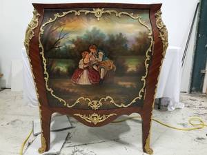 lot 126 image: Bombe Cabinet