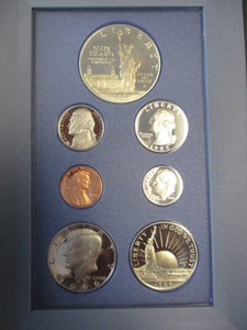 27a. 1986 Statue of Liberty Prestige Set 1oz Silver Liberty Comm w Complete Proof Set and Clad Commemorative in OGP