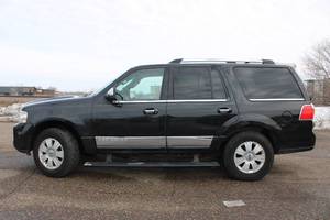 2010 Lincoln Navigator - FULLY LOADED - 4X4