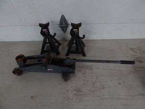 2-Ton Floor Jack & Pair Of Craftsman Jack Stands