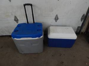 Igloo 52 Quart Rolling Cooler & Coleman Camp Cooler