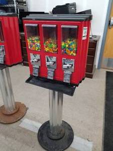 Northwestern Bulk Candy Dispenser $.25 3-head