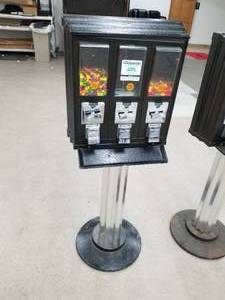 Northwestern Bulk Candy Dispenser $.25 3-head